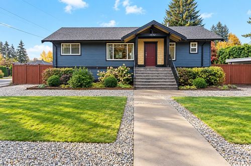 1032 Glenayre Dr, Port Moody, BC, V3H1J6 | Card Image
