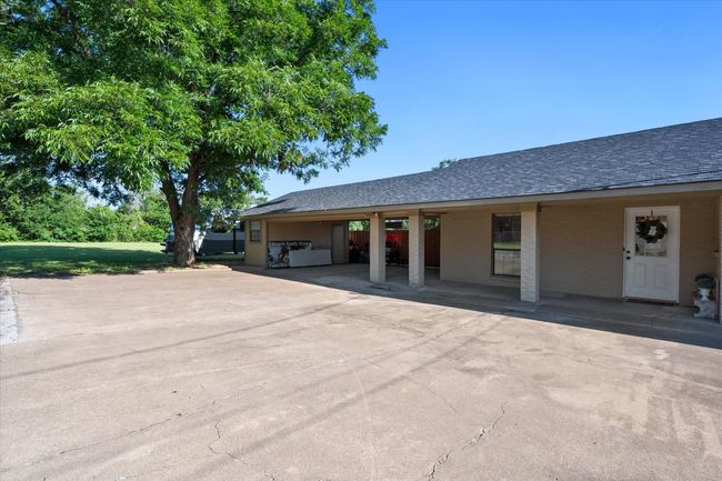 501 N Mount St, House other with 3 bedrooms, 3 bathrooms and null parking in Fairfield TX | Image 39