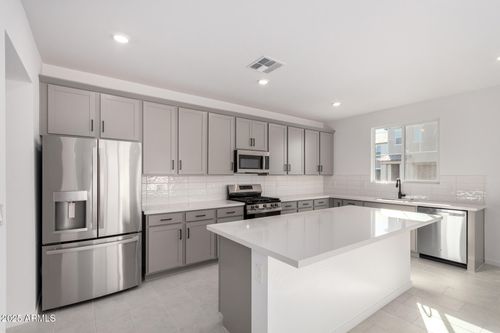 26330 N 24th Gln, Phoenix, AZ, 85085-8983 | Card Image