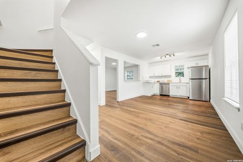 7662 Oak Chase, San Antonio, TX, 78239-3552 | Card Image