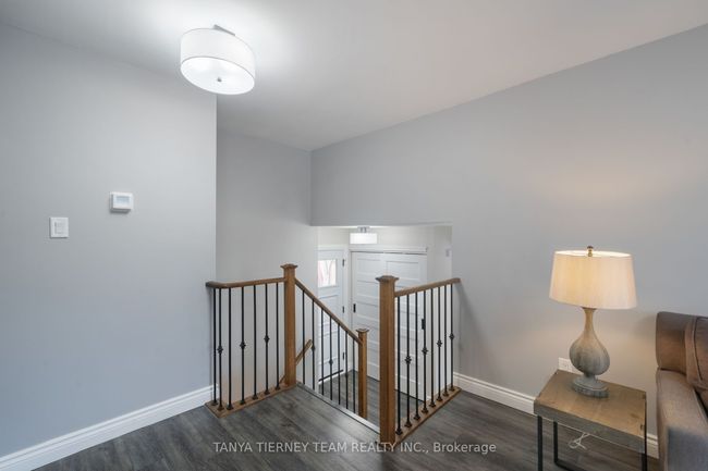 125 Guthrie Cres, House other with 3 bedrooms, 2 bathrooms and 4 parking in Whitby ON | Image 13