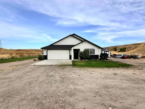 374 Beal Cir, Ontario, OR, 97914 | Card Image