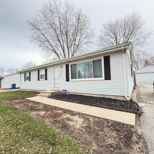 749 Acadia Rd, Valparaiso, IN, 46385 | Card Image