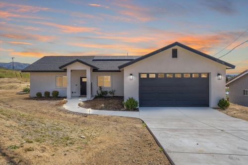 22612 Mariposa Rd, Tehachapi, CA, 93561-9573 | Card Image