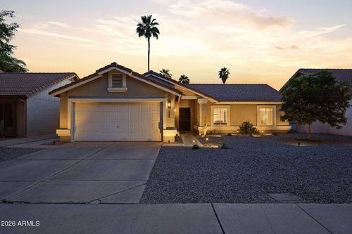 932 N Sailors Way, Gilbert, AZ, 85234-3654 | Card Image