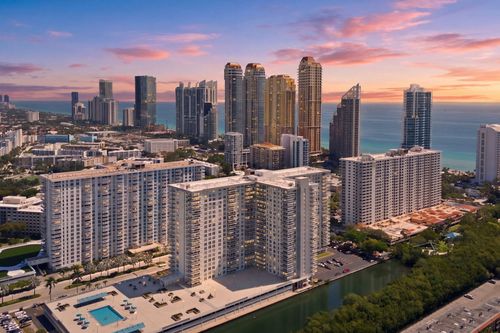 2402-230 174th St, Sunny Isles Beach, FL, 33160-3332 | Card Image