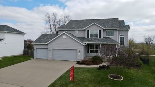2499 Plymouth St, Marion, IA, 52302-5301 | Card Image