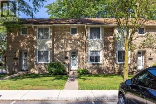 77-6767 Thorold Stone Rd, Niagara Falls, ON, L2J3W9 | Card Image