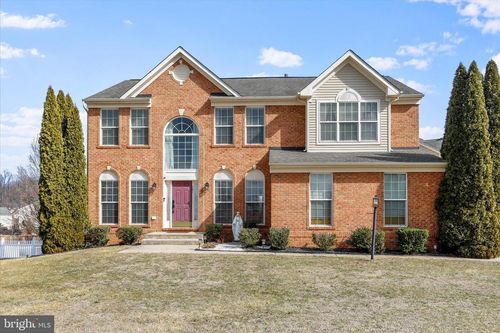 301 Fontana Cir, MARTINSBURG, WV, 25403-1310 | Card Image