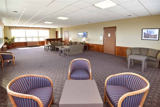View of building lobby | Image 31