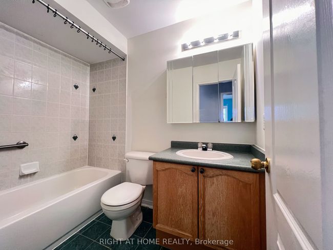 156 Fairhill Ave, House attached with 4 bedrooms, 3 bathrooms and 2 parking in Brampton ON | Image 28