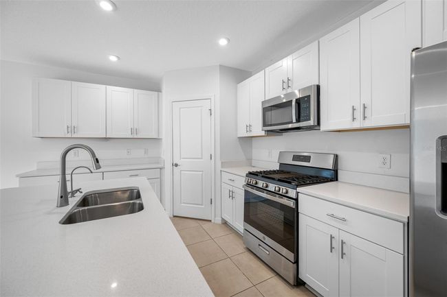 5913 Laurelcrest Gln, House other with 5 bedrooms, 4 bathrooms and null parking in PALMETTO FL | Image 7