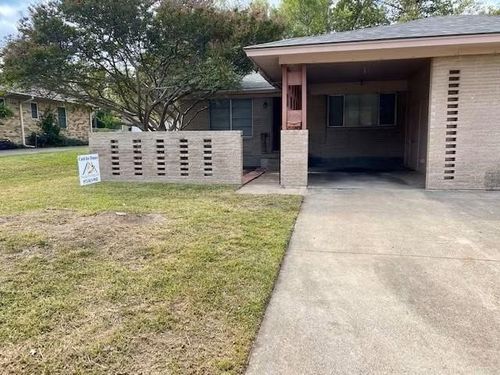 2703 Patricia Ln, Garland, TX, 75041-2608 | Card Image