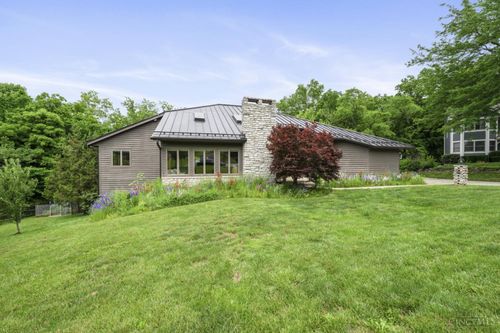7395 Desert Spring Ct, West Chester, OH, 45069-5500 | Card Image