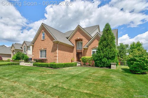 6828 Merrick Dr, Troy, MI, 48098-1750 | Card Image