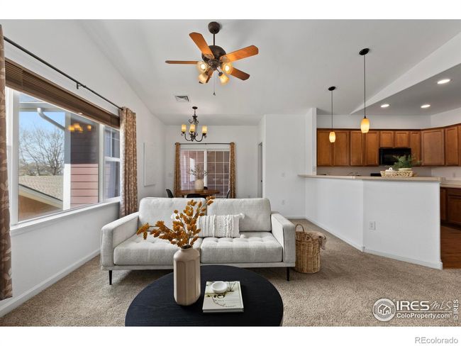 Large Window, Enjoy the View! | Image 10