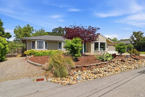 20 Pillsbury Lane, Novato, CA, 94947 | Card Image