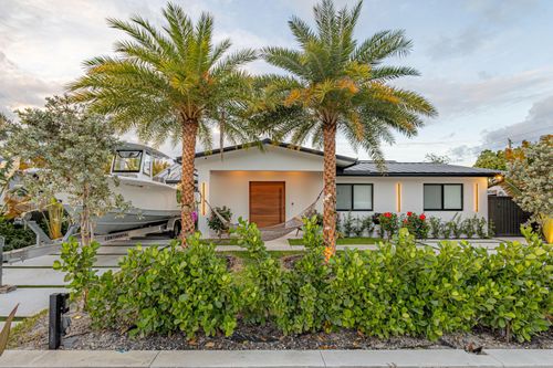 807 Hollywood Pl, West Palm Beach, FL, 33405-1811 | Card Image