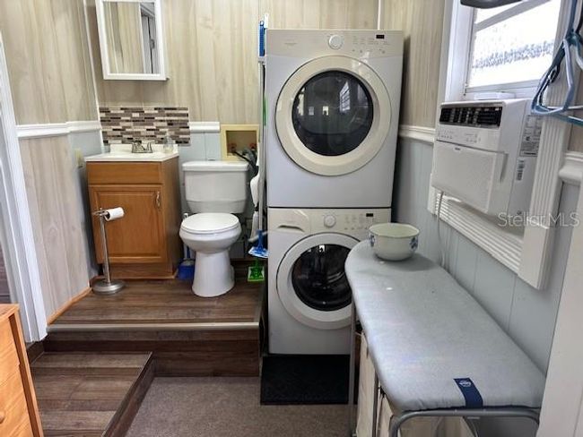 HALF BATH & LAUNDRY | Image 18