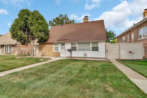 4239 Custer Ave, Lyons, IL, 60534-1020 | Card Image