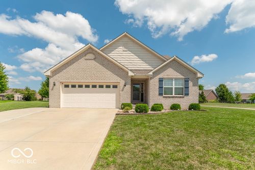 6104 Pilot Ct, Camby, IN, 46113-8347 | Card Image