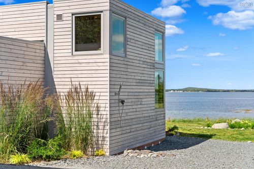 325 Long Cove Rd, Port Medway, NS, B0J2T0 | Card Image