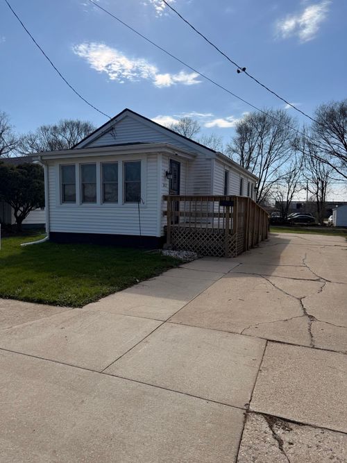 242 S Harrison Avenue, South Beloit, IL, 61080 | Card Image