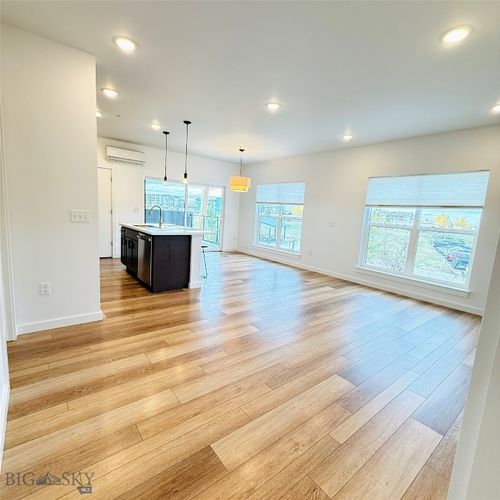 apt-204-2440 Tschache Ln, Bozeman, MT, 59718-2074 | Card Image