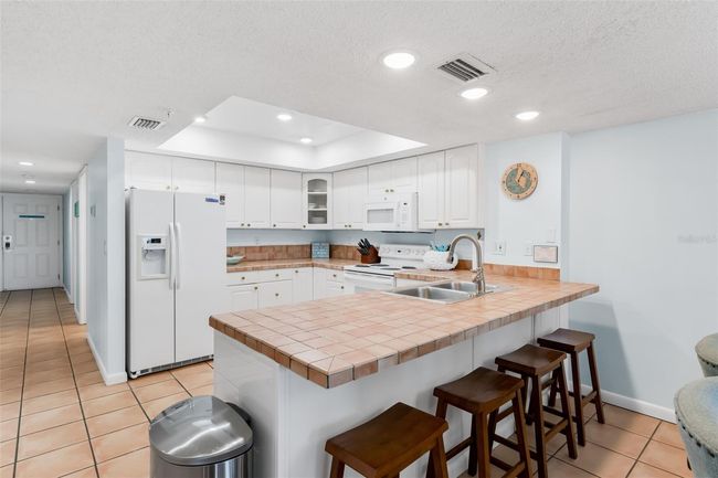 APT-407 - 17500 Gulf Blvd, Condo with 3 bedrooms, 2 bathrooms and null parking in REDINGTON SHORES FL | Image 20