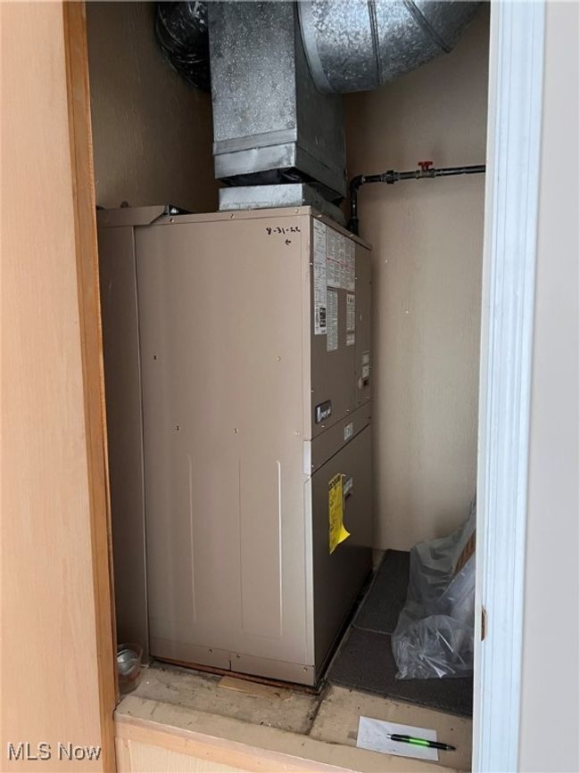 View of utility room | Image 14