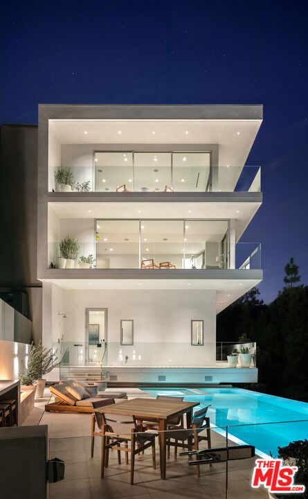 Beverly Grove Dr, Beverly Hills, CA 90210