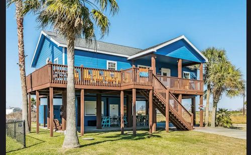 2019 Flamingo Rd, Crystal Beach, TX, 77650 | Card Image