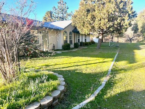 50785 Daffodil Ln, Squaw Valley, CA, 93675-9650 | Card Image