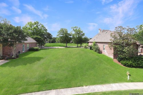 19371 Garden Lake Ct, Baton Rouge, LA, 70809-6741 | Card Image