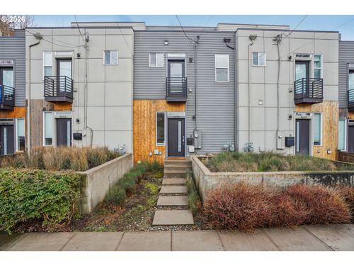 3626 Se 27th Ave, Portland, OR, 97202-3004 | Card Image