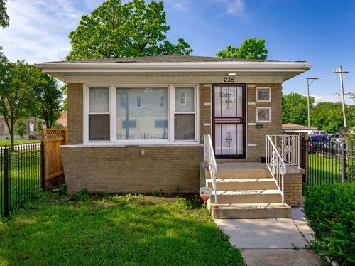 235 W 43rd St, Chicago, IL, 60609-3638 | Card Image
