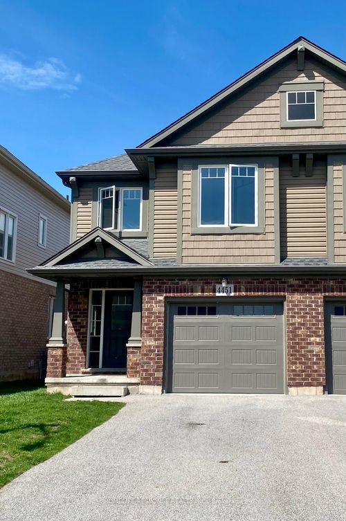 4451 Eclipse Way, Niagara Falls, ON, L2G0G3 | Card Image