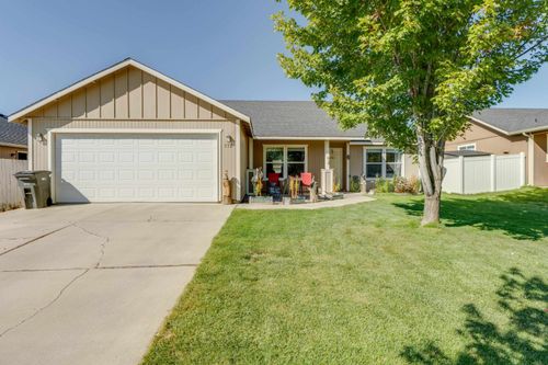 332 S Campbell St, Airway Heights, WA, 99001-5001 | Card Image