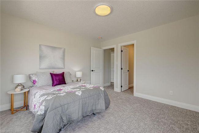6477 Royal Magnolia Ave, House other with 3 bedrooms, 2 bathrooms and 2 parking in London ON | Image 25