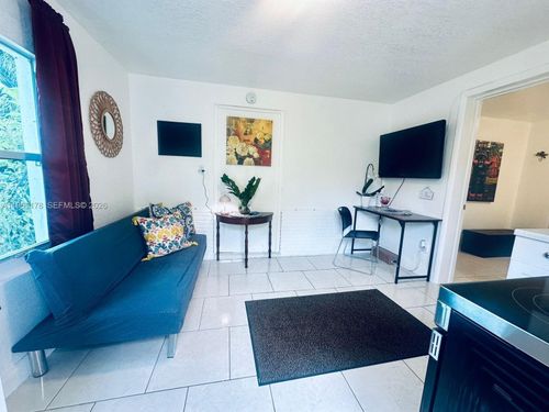 1-1533 Sw 29th Ave, Fort Lauderdale, FL, 33312-3819 | Card Image