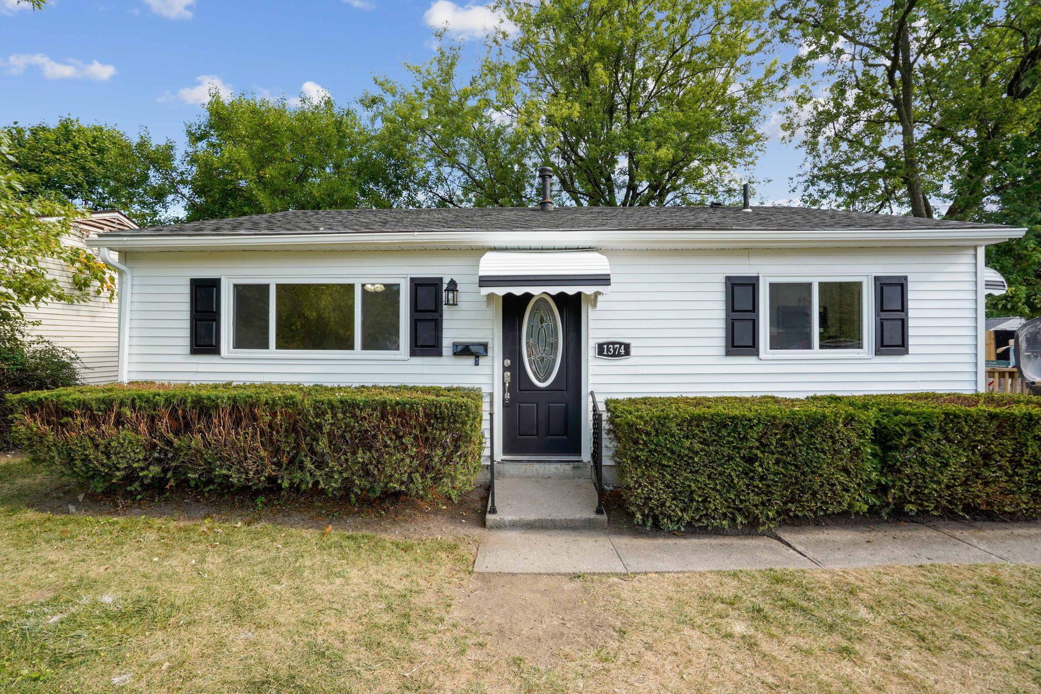 Grovewood Dr, Columbus, OH 43207