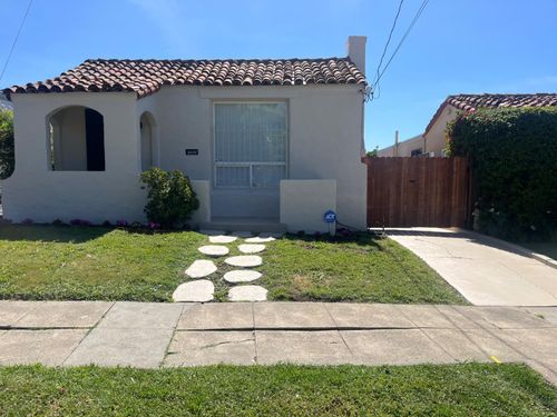 3350 64th Ave, Oakland, CA, 94605 | Card Image
