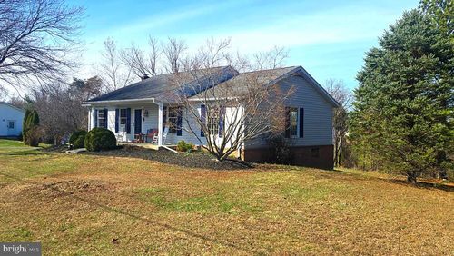 60 Cassie Dr, Falling Waters, WV, 25419-3569 | Card Image