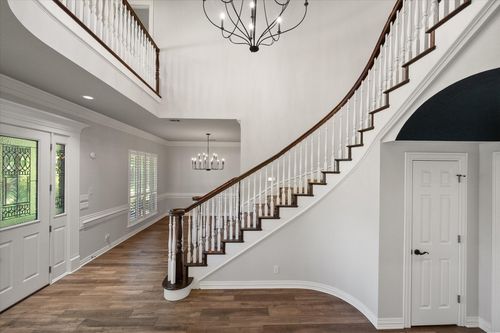 5848 Forest River Dr, Fort Worth, TX, 76112-1055 | Card Image