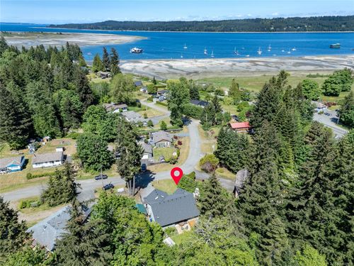 7478 Yake Rd, Fanny Bay, BC, V0R1W0 | Card Image