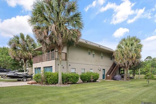 15981 Cypress Point Ln, French Settlement, LA, 70733-2231 | Card Image