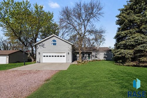 1301 S Splitrock Blvd Boulevard, Brandon, SD, 57005 | Card Image