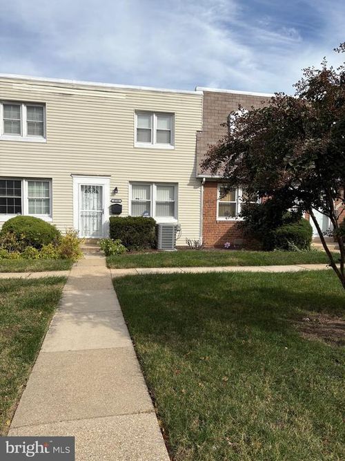54-2733 Iverson St, TEMPLE HILLS, MD, 20748-1505 | Card Image