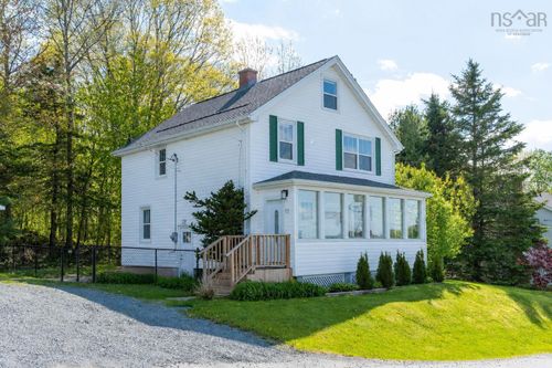 19 Tophill Rd, Bedford, NS, B4A2K1 | Card Image