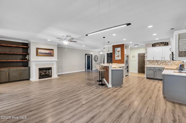 223 Silver Creek Loop, House other with 3 bedrooms, 4 bathrooms and 2 parking in Sneads Ferry NC | Image 7